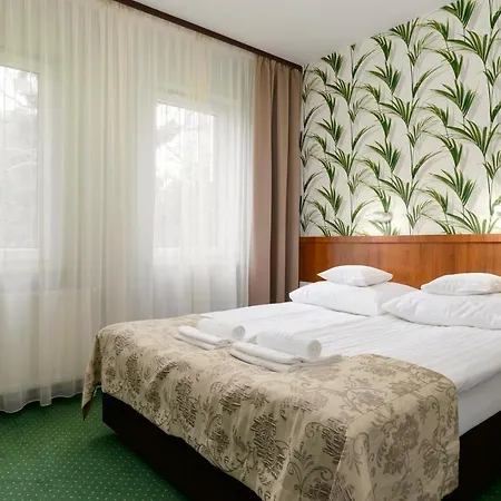 فندق Hotel Zielony 3*