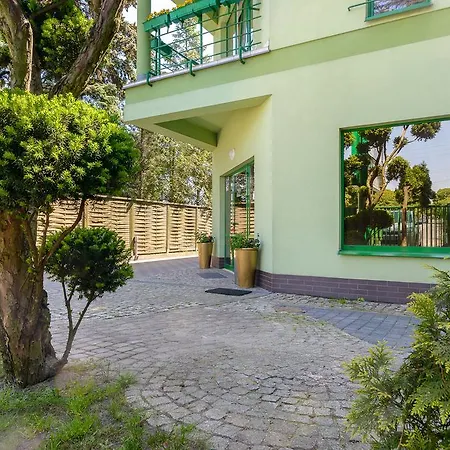 Hotel Zielony فندق بوزنان