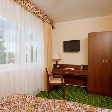 فندق Hotel Zielony بوزنان