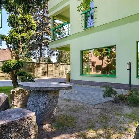 فندق Hotel Zielony بوزنان