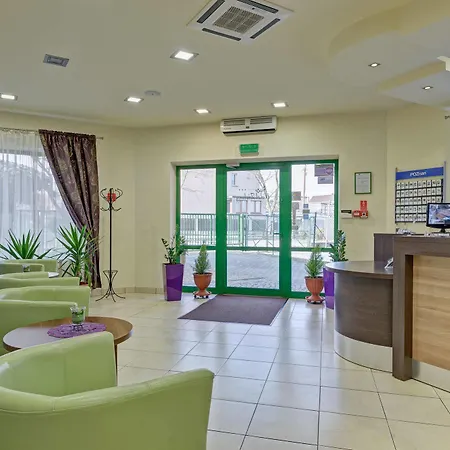 فندق Hotel Zielony