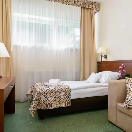 Hotel Zielony فندق
