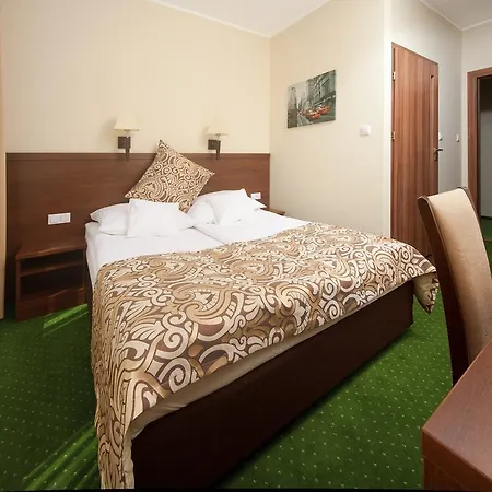 Hotel Zielony بوزنان
